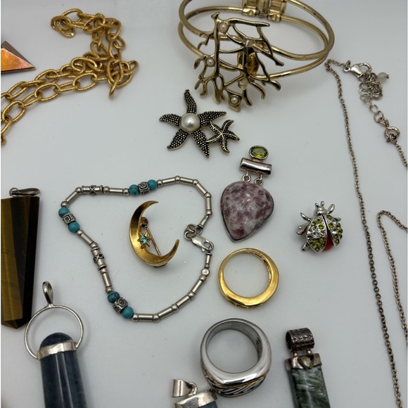 Lot of vintage, newer costume jewelry & real gems; some broken, jewelry making - Picture 5 of 11